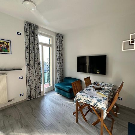 Pieve Ligure A Picco Sul Mare Con Piscina Villa Regina Exteriör bild