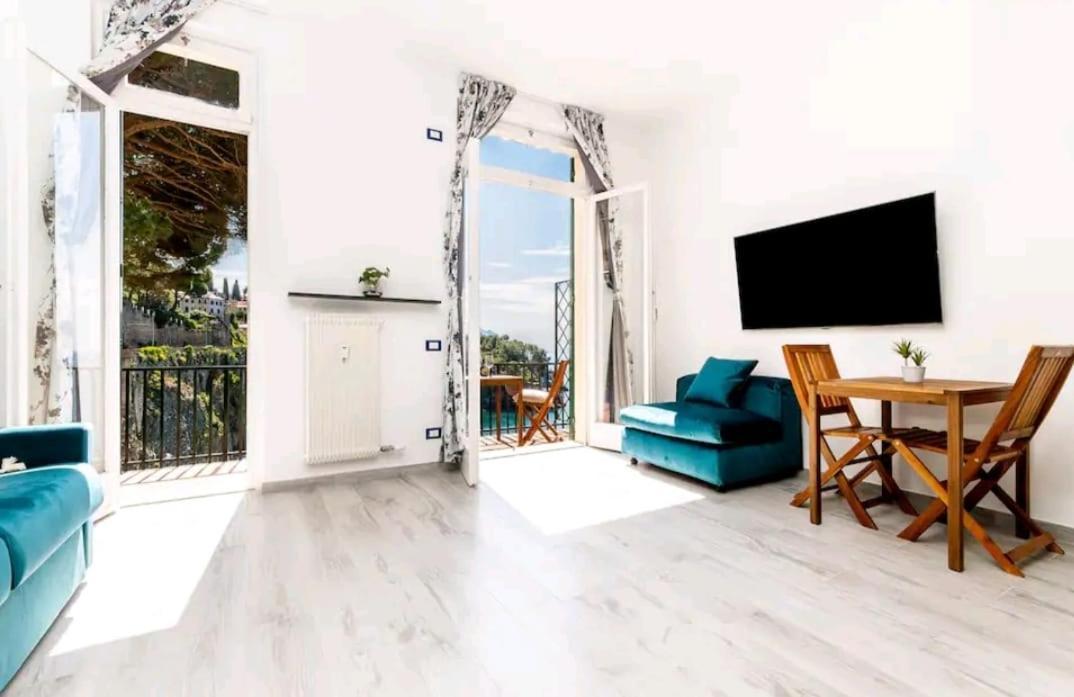 Pieve Ligure A Picco Sul Mare Con Piscina Villa Regina Exteriör bild