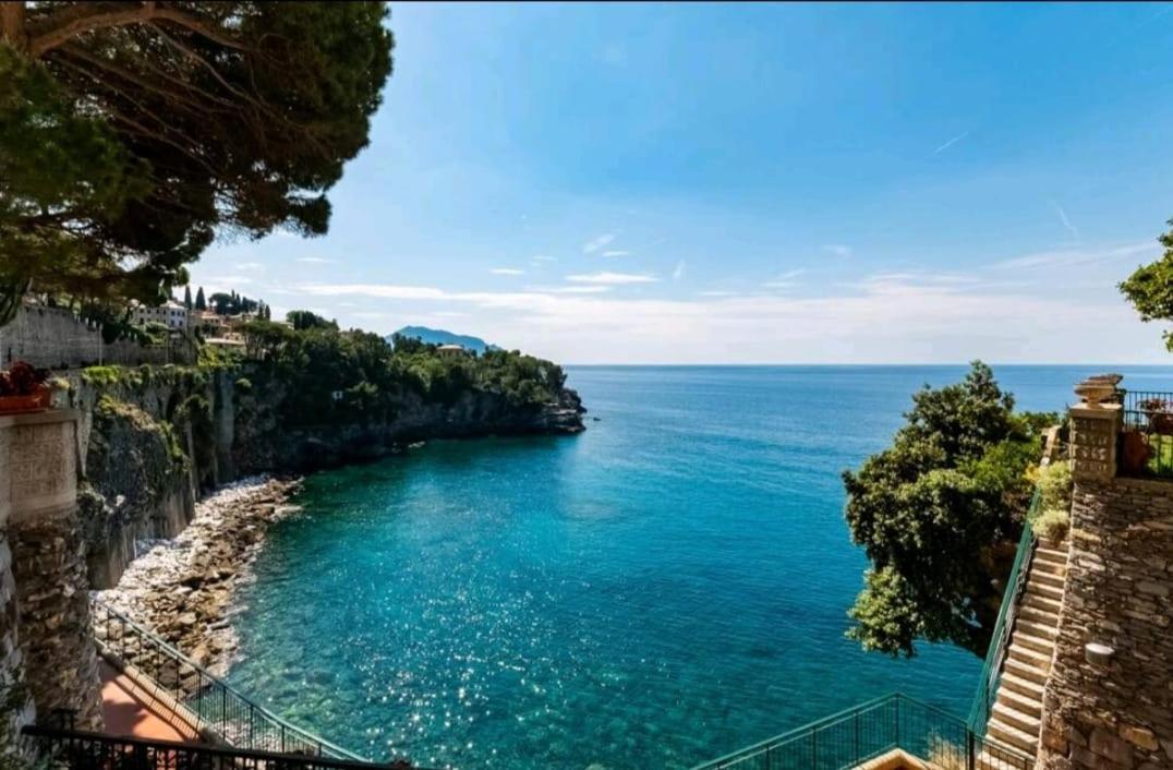 Pieve Ligure A Picco Sul Mare Con Piscina Villa Regina Exteriör bild