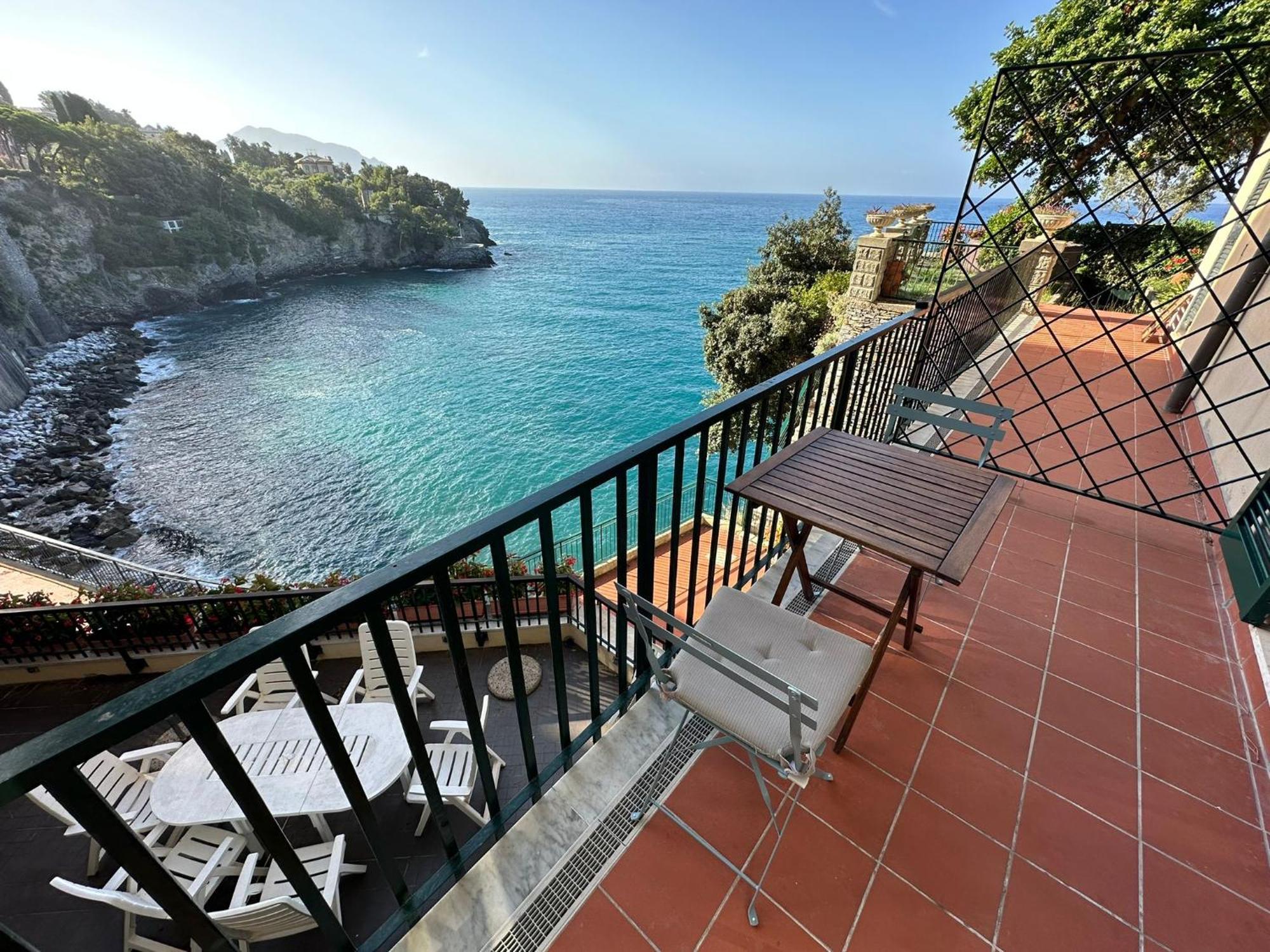 Pieve Ligure A Picco Sul Mare Con Piscina Villa Regina Exteriör bild